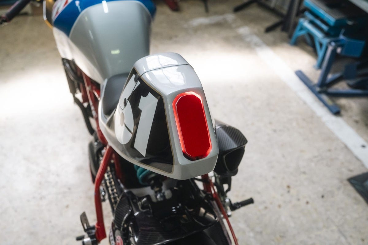 La riconoscete? E' una Royal Enfield Guerrilla 450!